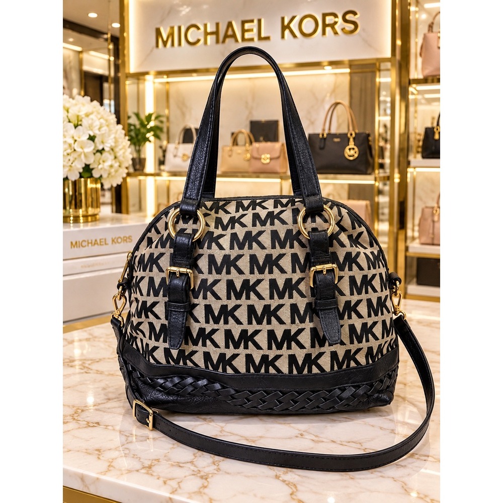 MK196 Michael Kors GladstonevMonogram crossbody/satchel